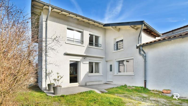 Maison - 123 m² - 4 pièces