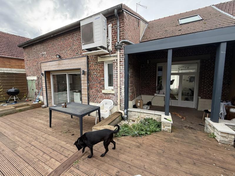 Maison - 140 m² - 5 pièces