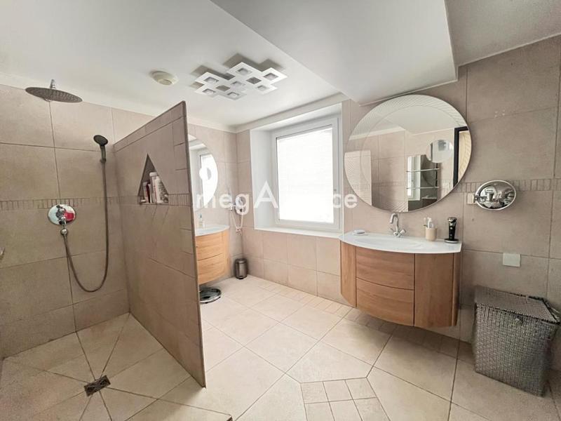 Appartement - 118 m² - 5 pièces