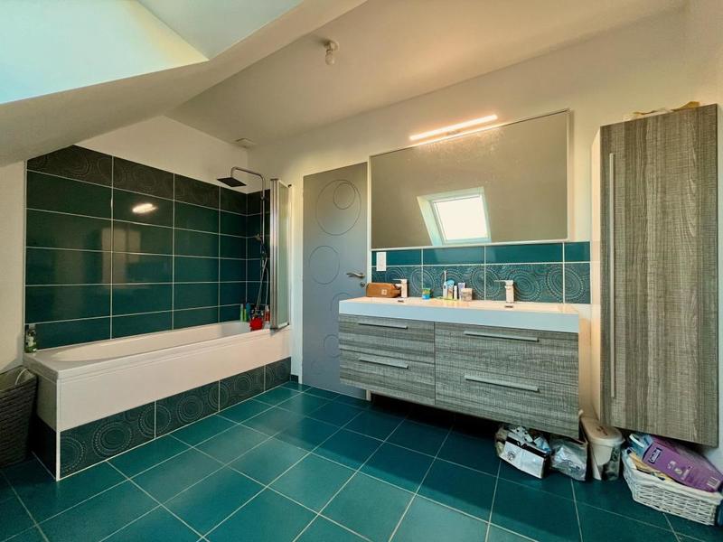 Maison - 112 m² - 6 pièces