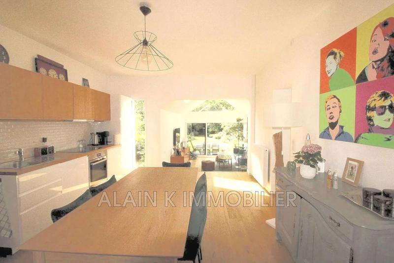 Maison - 102 m² - 6 pièces