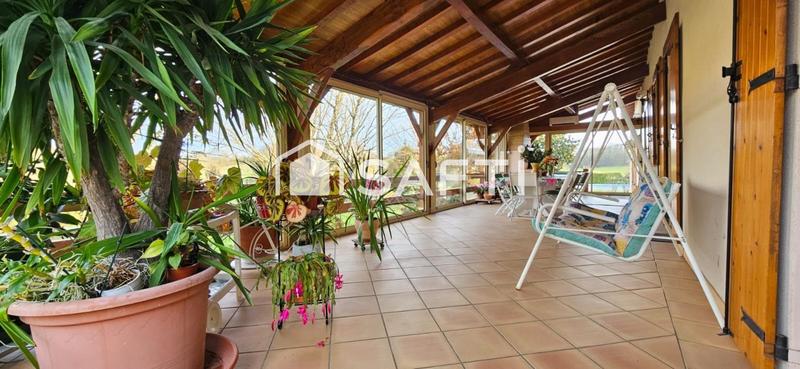 Maison - 410 m² - 11 pièces