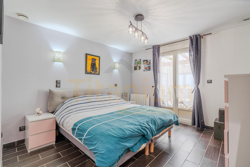 Maison - 152 m² - 6 pièces