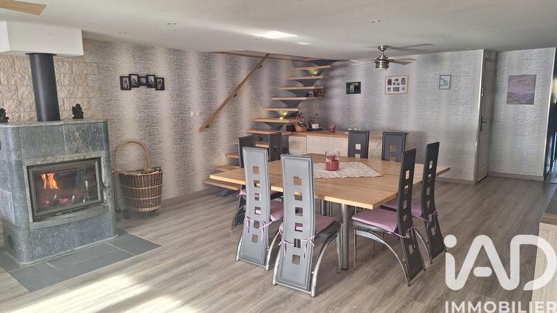 Maison - 230 m² - 6 pièces