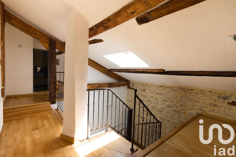 Maison - 249 m² - 7 pièces