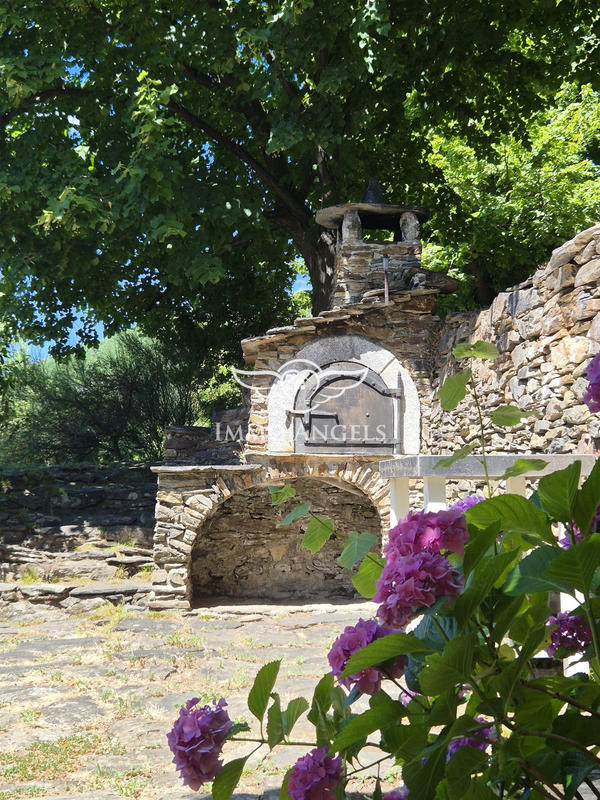 Maison - 145 m² - 9 pièces