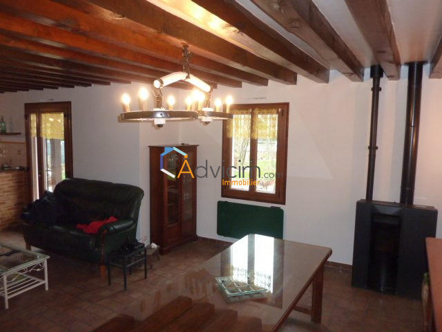 Maison - 210 m² - 6 pièces