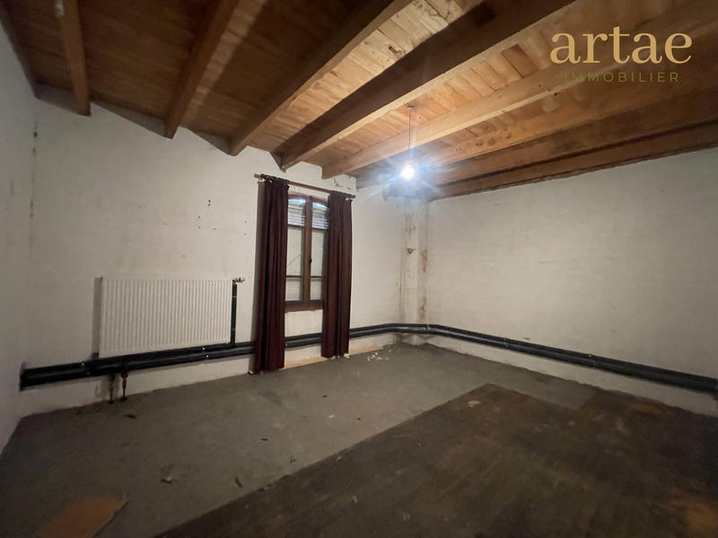 Maison ancienne - 176 m² - 7 pièces