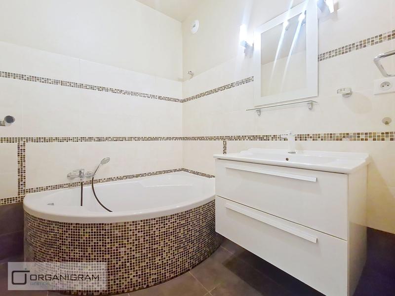 Appartement - 77 m² - 3 pièces