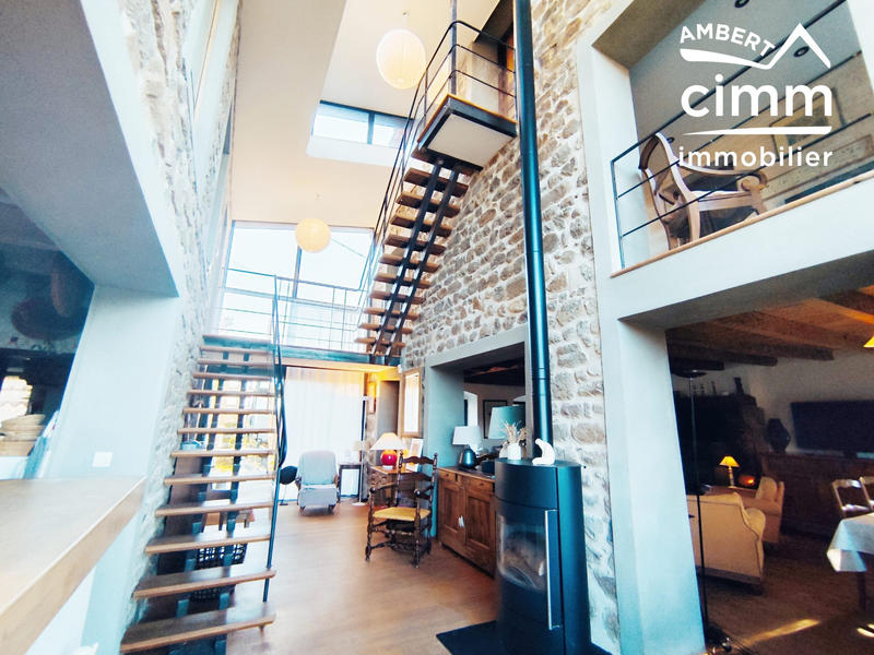 Maison - 265 m² - 21 pièces