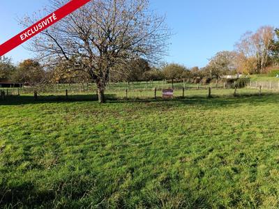 Terrain constructible - 1 250 m²