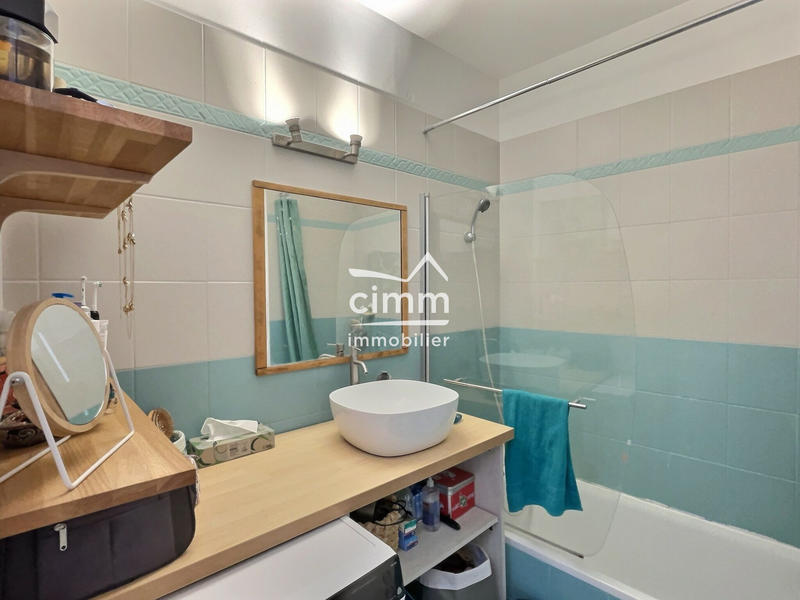 Appartement - 70 m² - 3 pièces