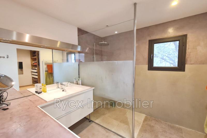 Maison - 180 m² - 6 pièces