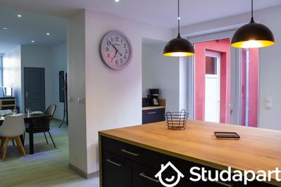 Chambre - 14 m² - 1 pièce