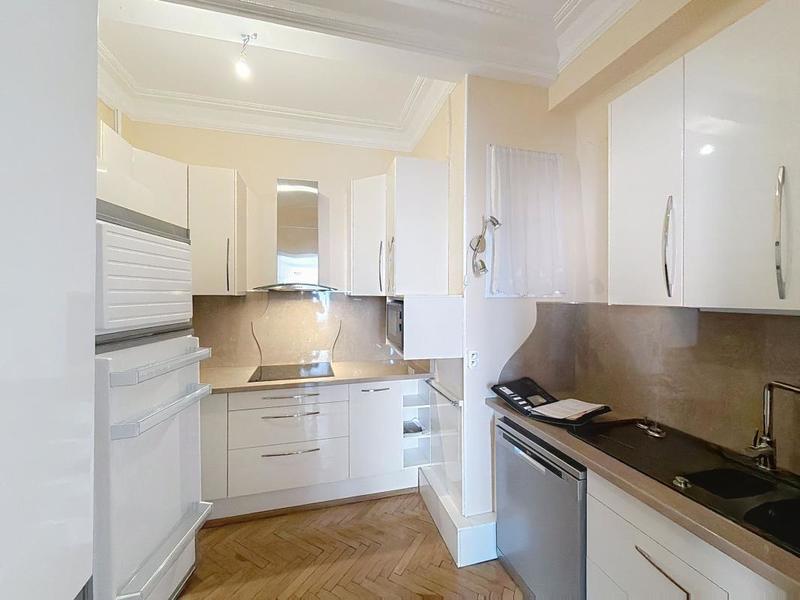 Appartement - 65 m² - 2 pièces