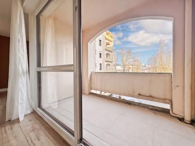 Appartement - 84 m² - 3 pièces