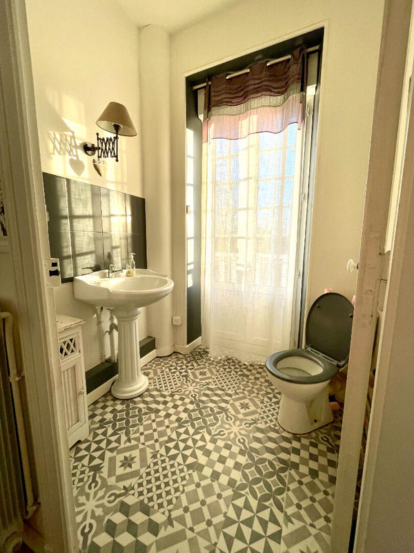 Maison de ville - 201 m² - 8 pièces