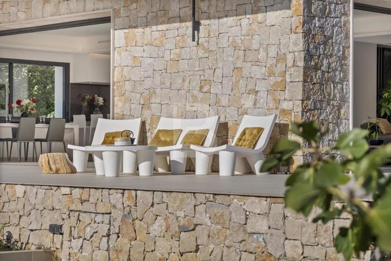 Villa - 326 m² - 9 pièces