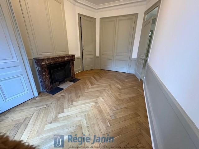 Appartement - 86 m² - 3 pièces