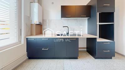 Maison - 97 m² - 6 pièces