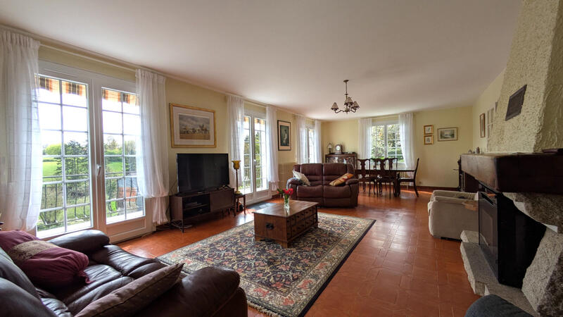 Maison - 155 m² - 5 pièces