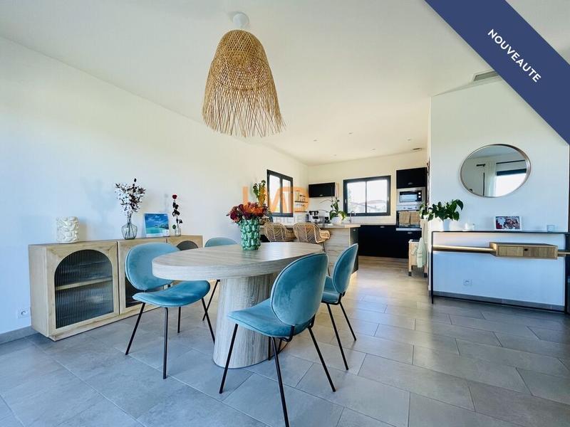 Maison - 104 m² - 4 pièces