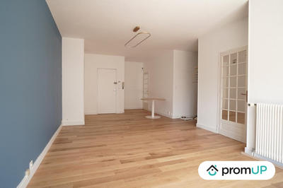 Appartement - 90 m² - 4 pièces
