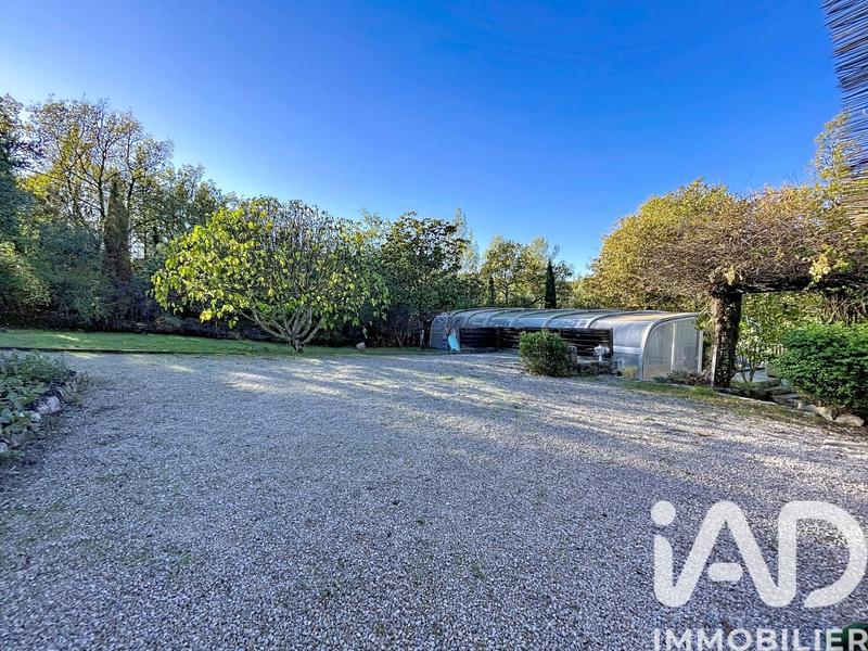 Maison - 185 m² - 7 pièces