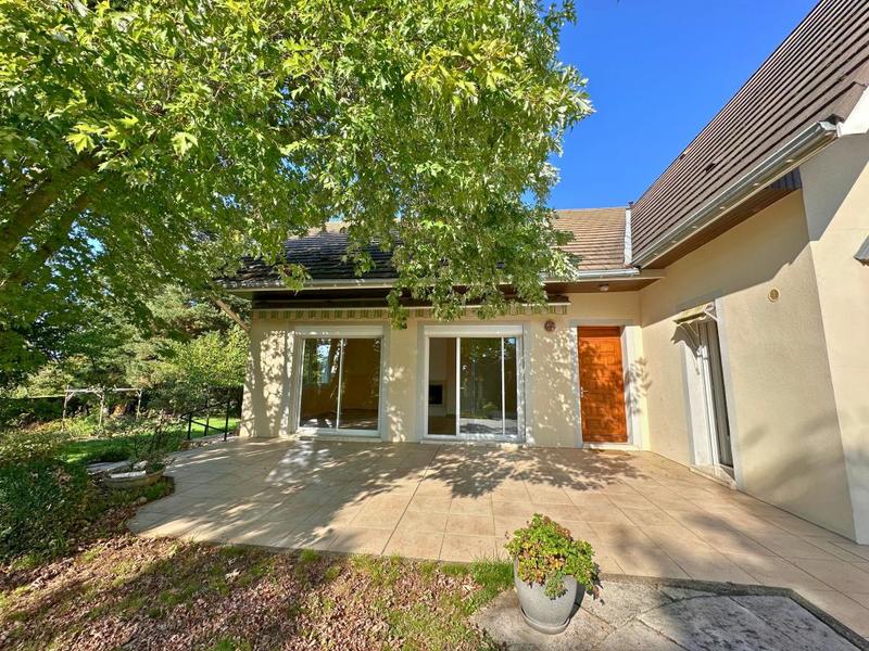 Maison - 213 m² - 7 pièces