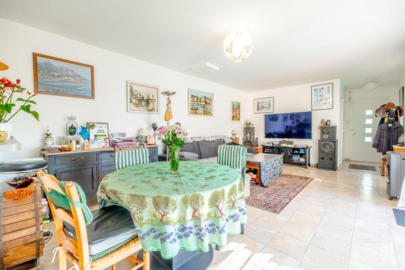 Villa - 80 m² - 5 pièces