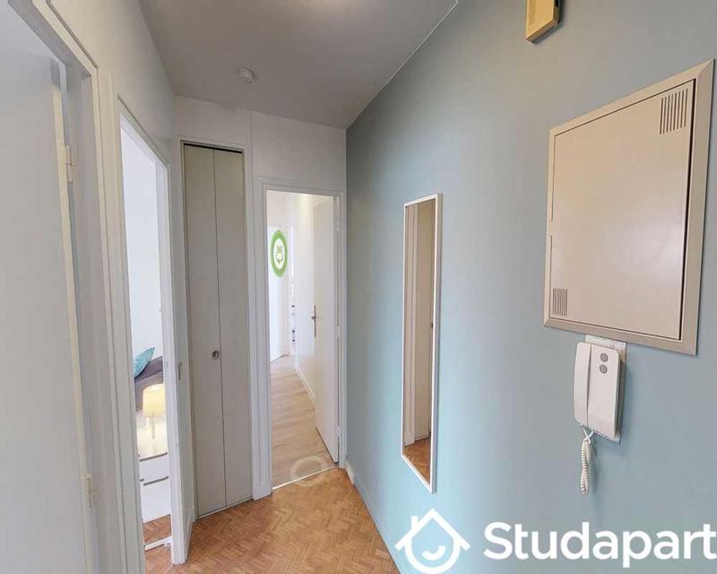 Chambre - 80 m² - 1 pièce