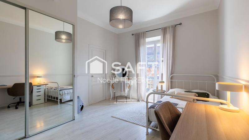 Appartement - 122 m² - 5 pièces