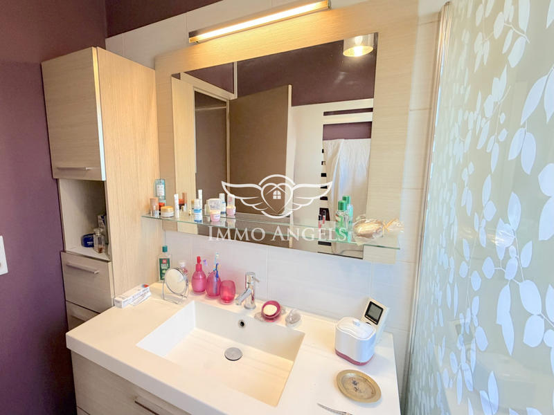 Maison traditionnelle - 132 m² - 6 pièces