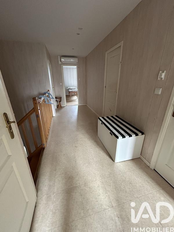 Maison - 235 m² - 8 pièces