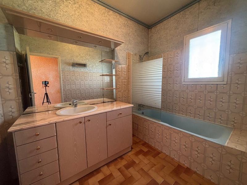 Villa - 102 m² - 4 pièces