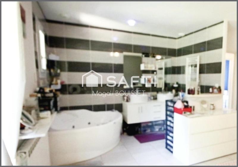 Maison - 168 m² - 6 pièces