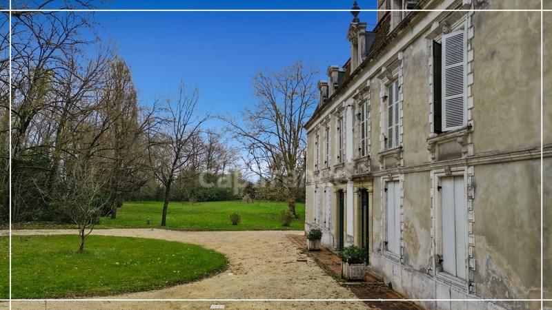 Propriété - 600 m² - 13 pièces