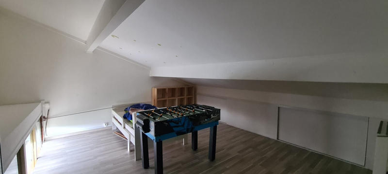 Appartement - 80 m² - 5 pièces