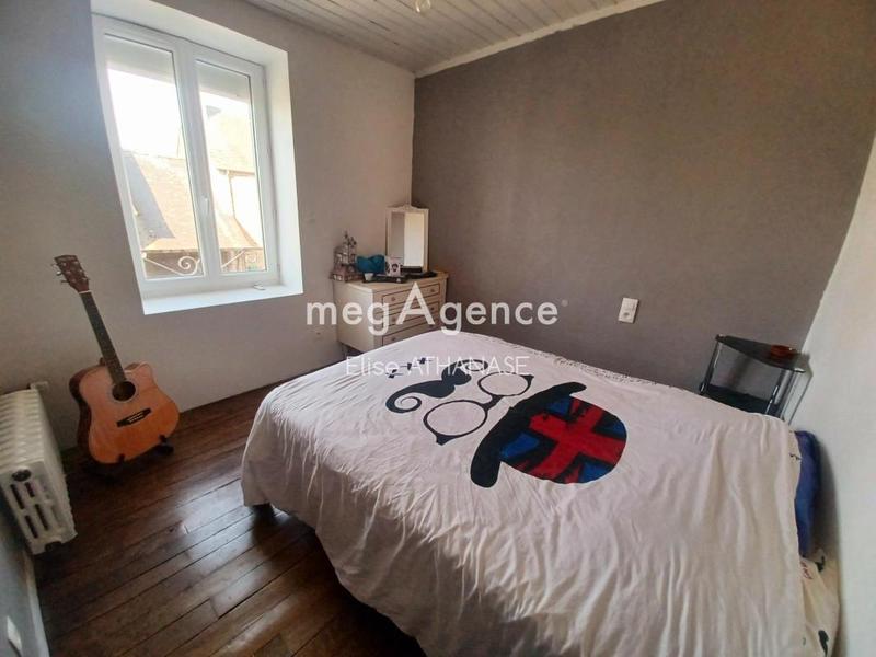 Maison - 205 m² - 7 pièces