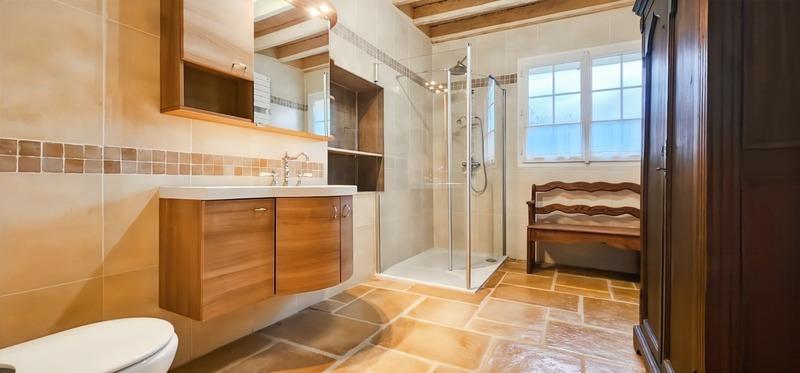 Maison en pierre - 363 m² - 10 pièces