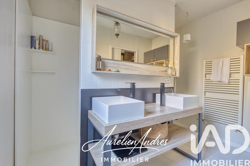 Maison - 190 m² - 8 pièces