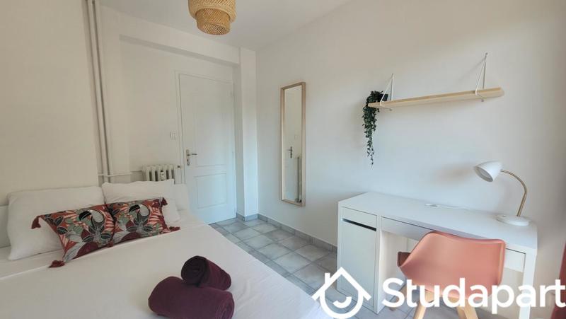 Chambre - 9 m² - 1 pièce