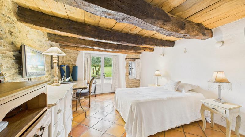 Propriété - 200 m² - 7 pièces