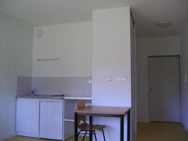 Studio - 25 m² - 1 pièce