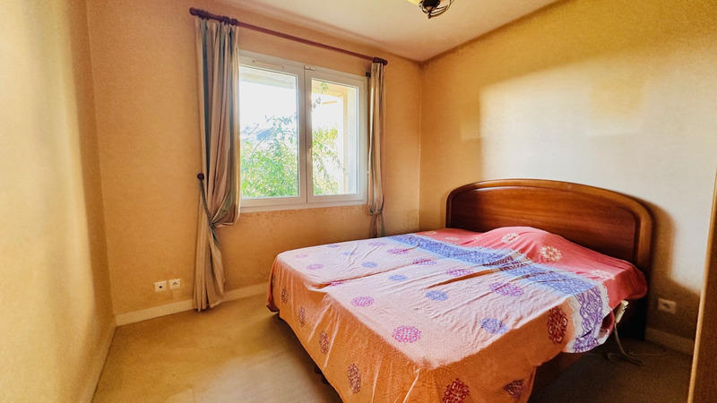 Maison - 121 m² - 6 pièces