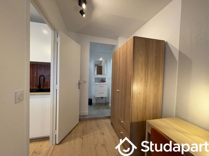 Chambre - 12 m² - 1 pièce