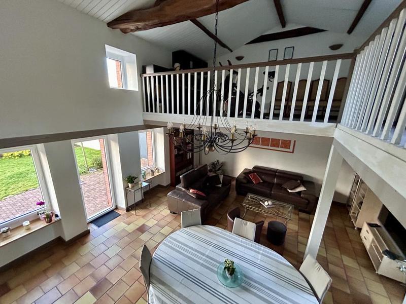 Maison - 243 m² - 8 pièces