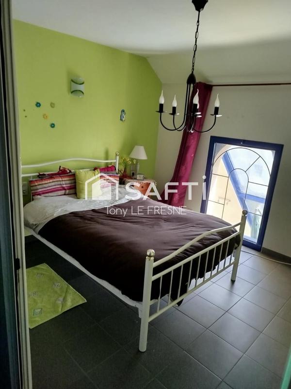 Maison - 151 m² - 7 pièces