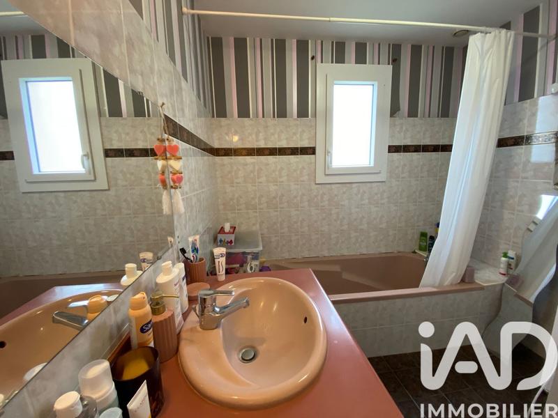 Maison - 140 m² - 9 pièces