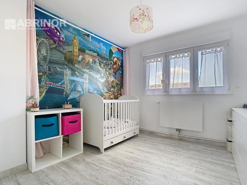 Villa - 107 m² - 6 pièces